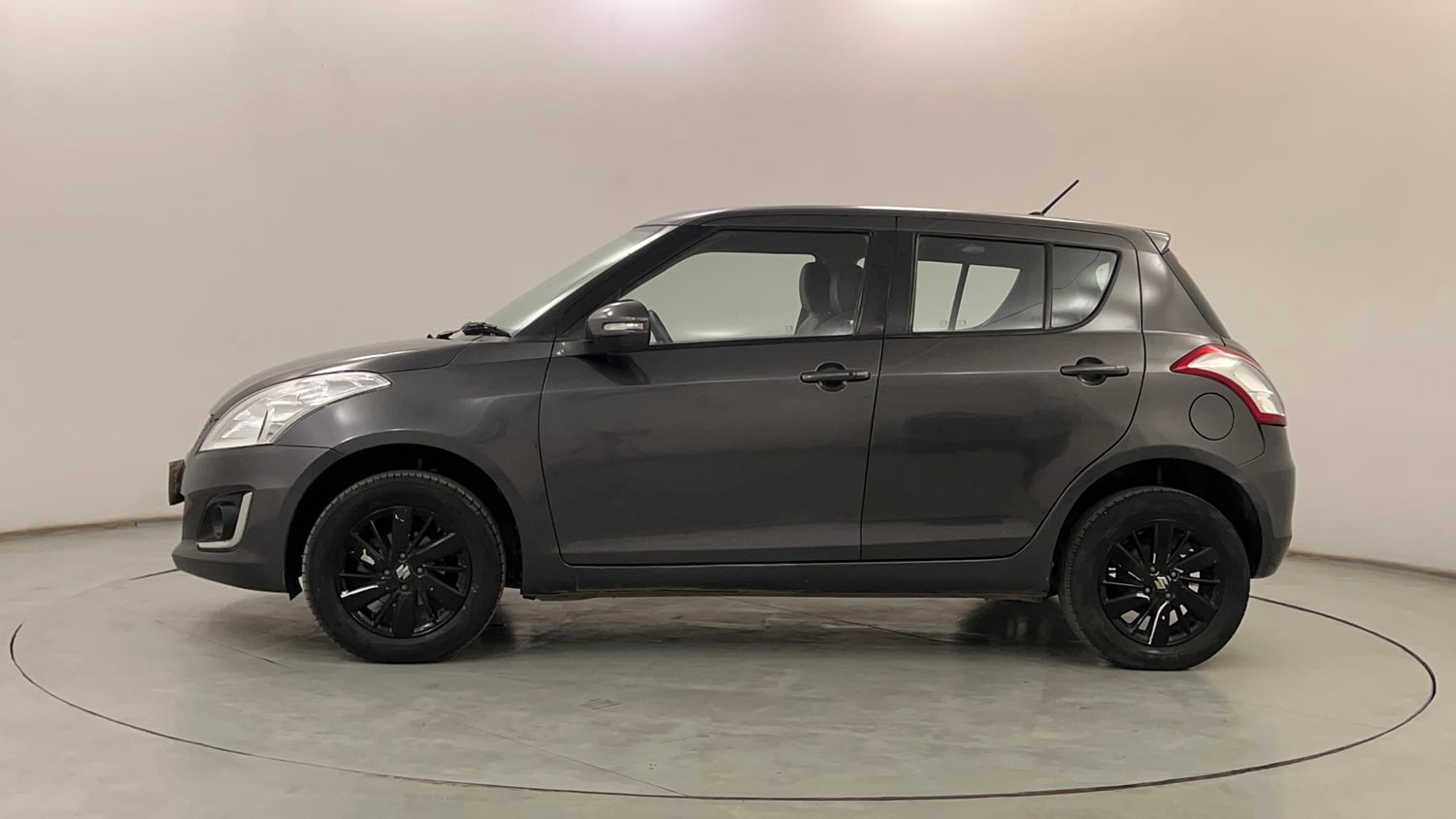Used 2016 Maruti Suzuki Swift ZDi Diesel Manual exterior LEFT SIDE VIEW