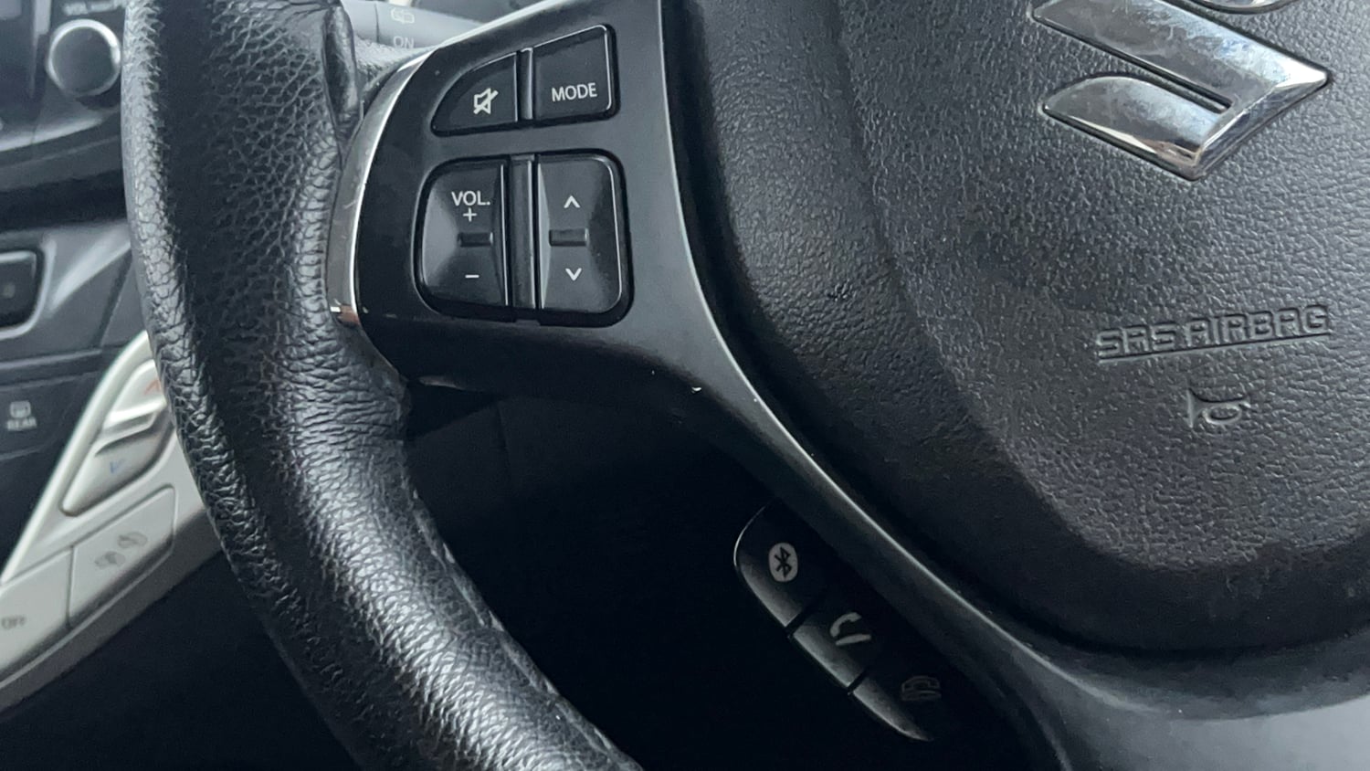 Used 2019 Maruti Suzuki Baleno RS 1.0 Petrol Manual top_features Steering mounted controls