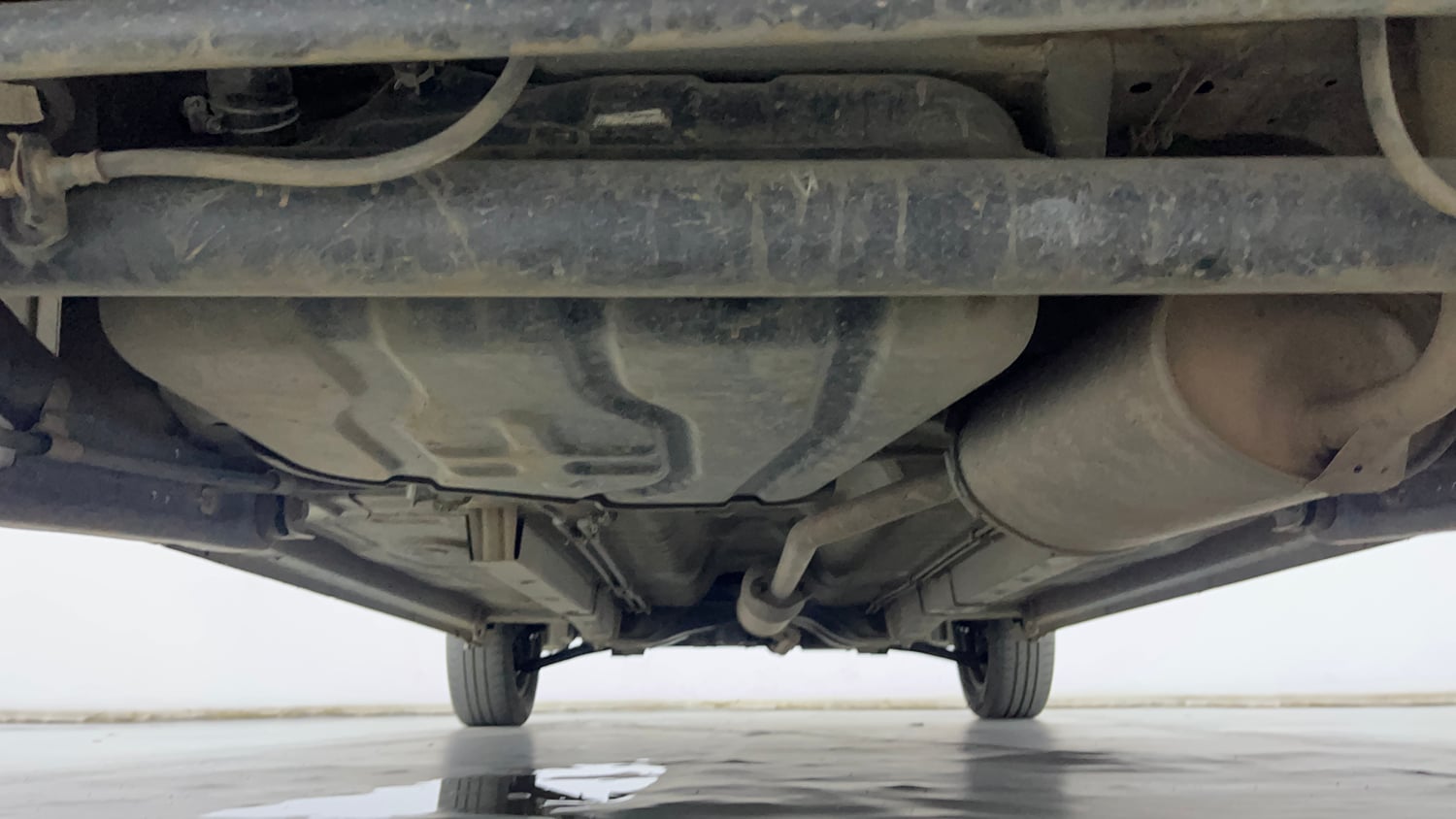 Used 2020 Maruti Suzuki Wagon R 1.0 VXI AMT Petrol Automatic extra REAR UNDERBODY VIEW (TAKEN FROM REAR)