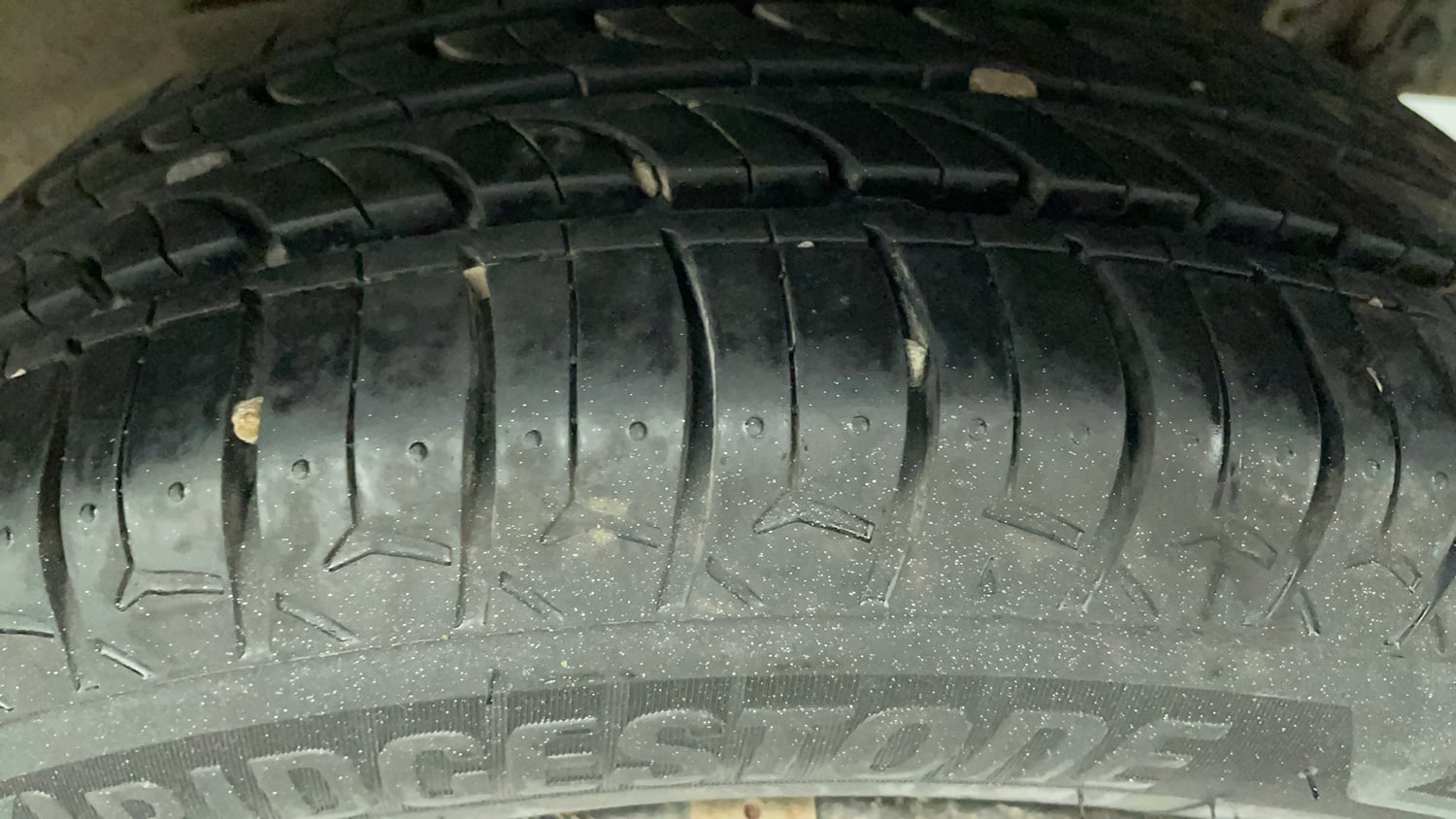 Used 2015 Hyundai Grand i10 Sportz 1.2 Kappa VTVT Petrol Manual tyres LEFT REAR TYRE TREAD VIEW