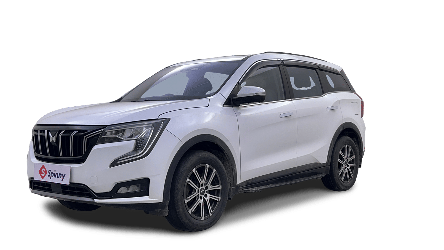 Used 2022 Mahindra XUV700 AX 7 Diesel AT AWD Luxury Pack 7 STR Diesel Automatic Image
