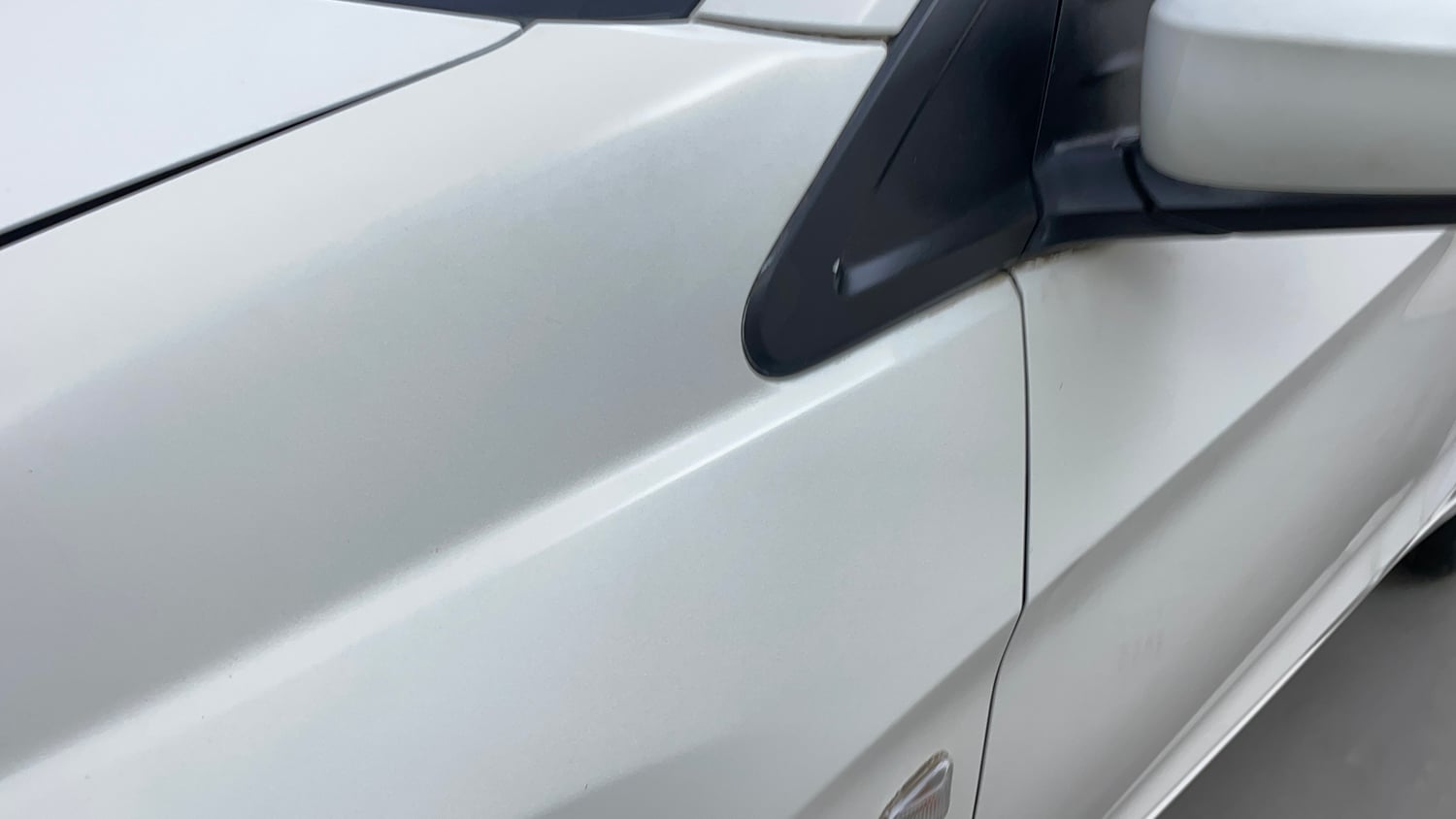 Used 2013 Honda Brio VX MT Petrol Manual dents MINOR SCRATCH