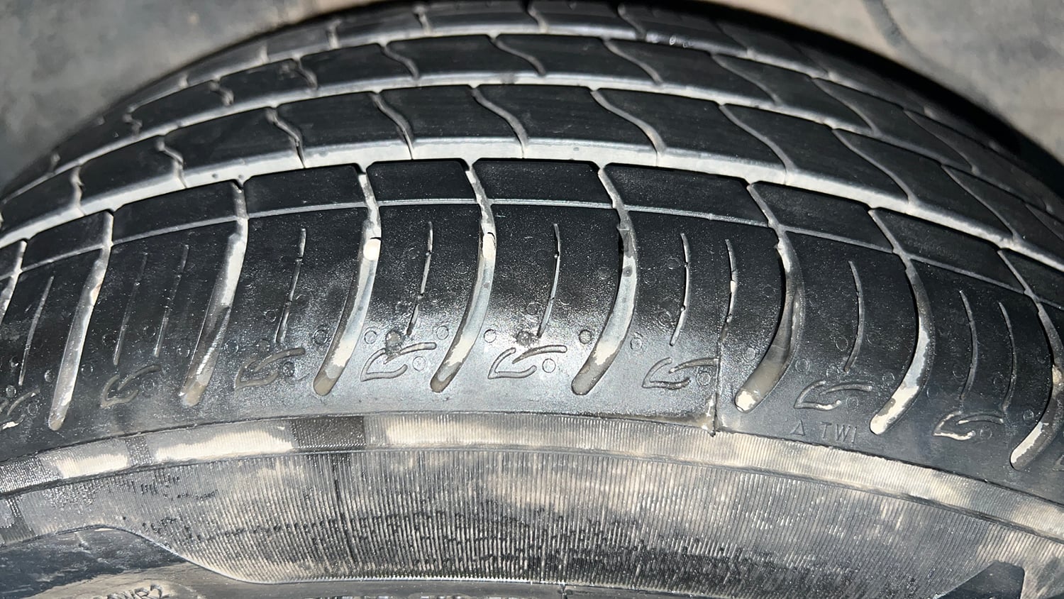 Used 2021 Tata Altroz XZ Petrol Petrol Manual tyres RIGHT REAR TYRE TREAD VIEW