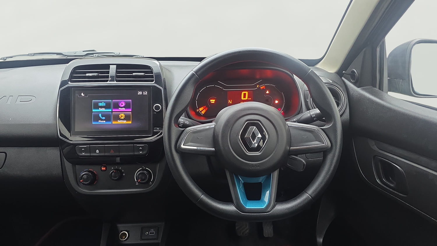 Used 2020 Renault Kwid Neotech RXL 1.0  AMT Petrol Automatic interior STEERING VIEW
