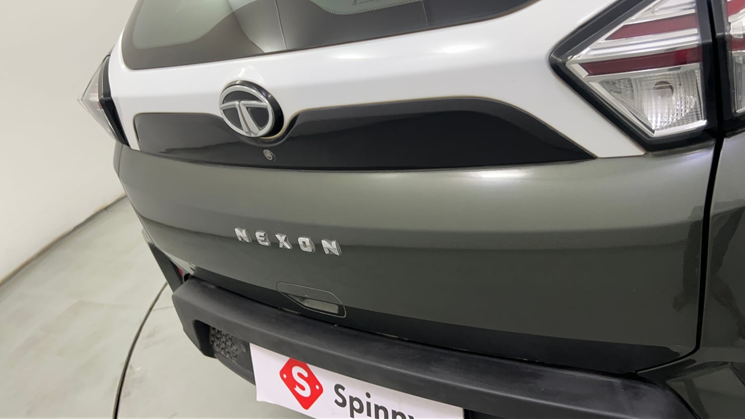 Used 2022 Tata Nexon XMA Plus (S) Diesel Diesel Automatic dents MINOR DENT
