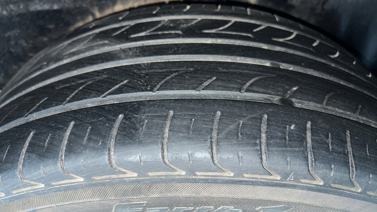 Used 2020 Tata Altroz XZ Petrol Petrol Manual tyres LEFT REAR TYRE TREAD VIEW