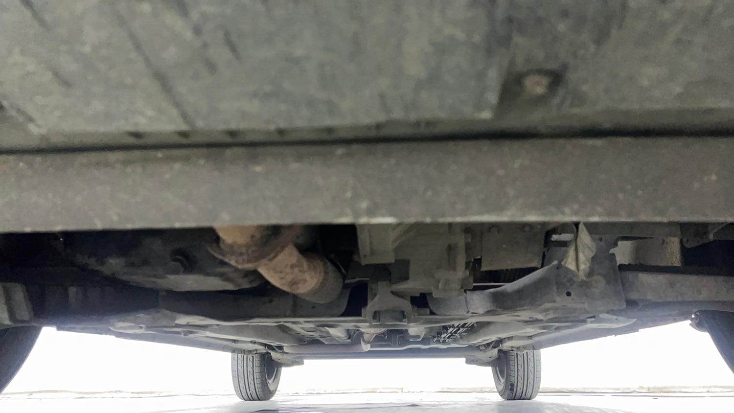 Used 2023 Tata Punch Adventure Rhythm Pack AMT Petrol Automatic extra FRONT LEFT UNDERBODY VIEW
