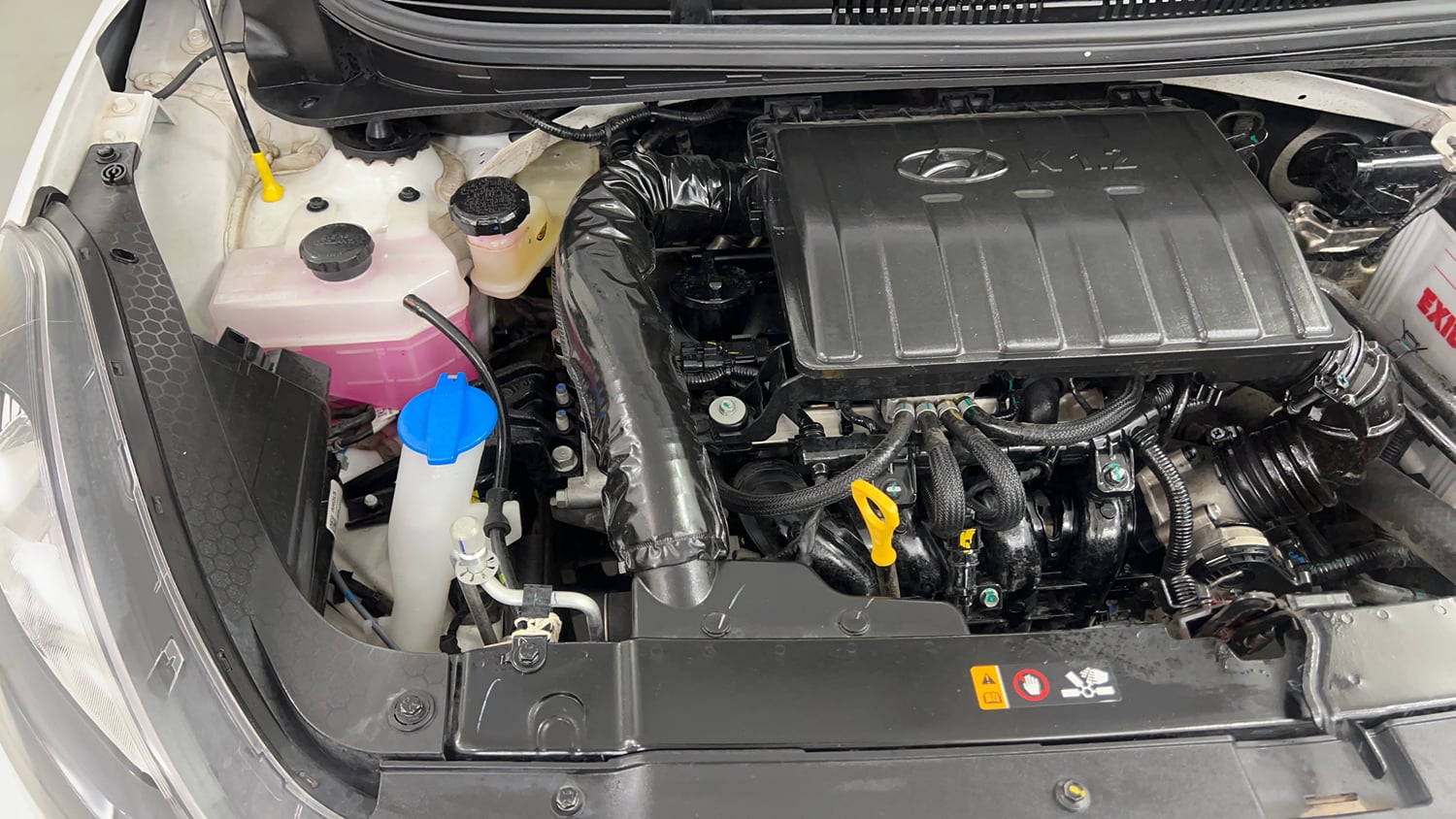 Used 2025 Hyundai Aura SX 1.2 CNG Cng Manual engine ENGINE RIGHT SIDE VIEW
