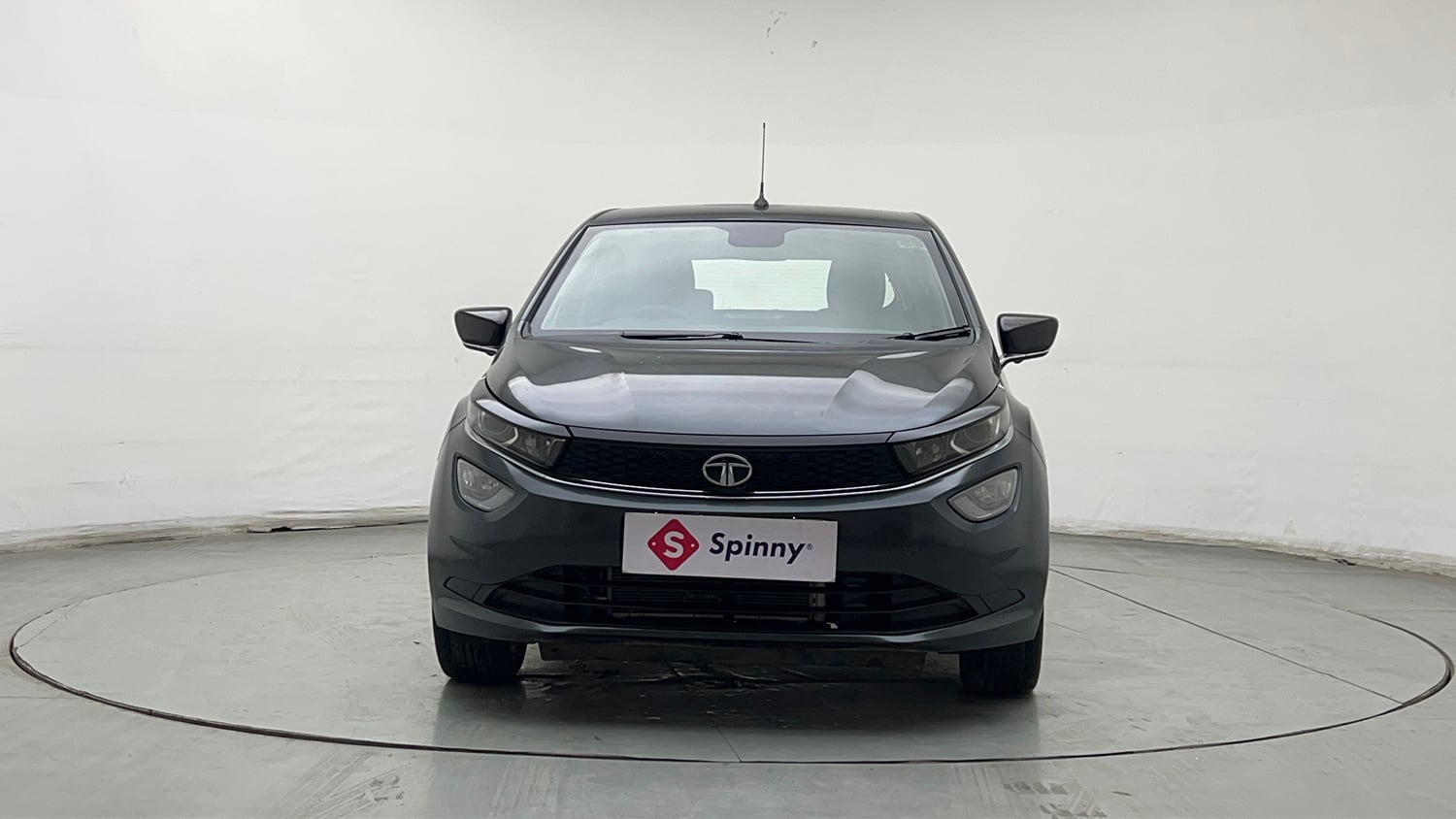 Used 2020 Tata Altroz XZ Petrol Petrol Manual exterior FRONT VIEW