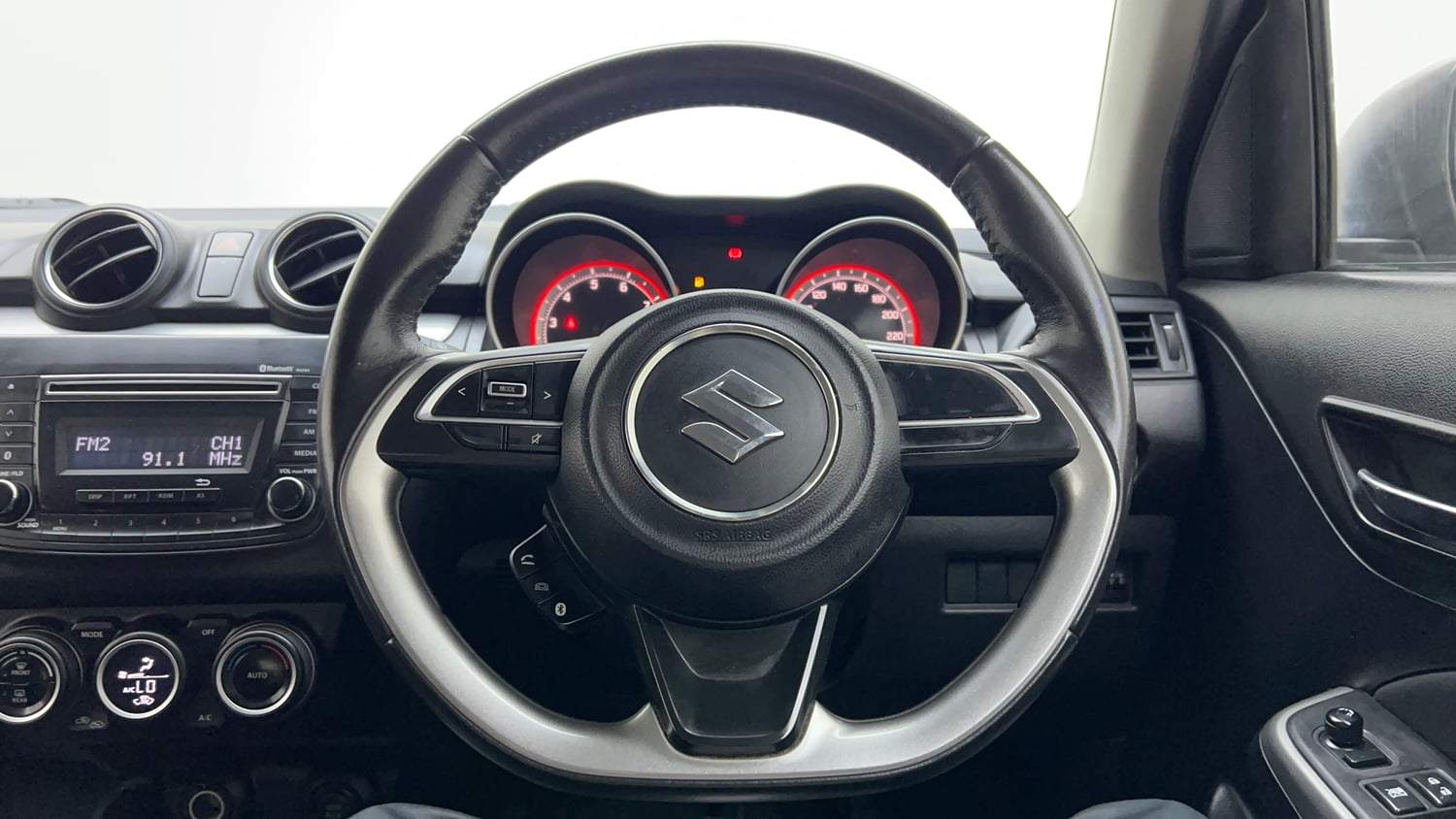 Used 2018 Maruti Suzuki Swift ZXi AMT Petrol Automatic interior STEERING VIEW
