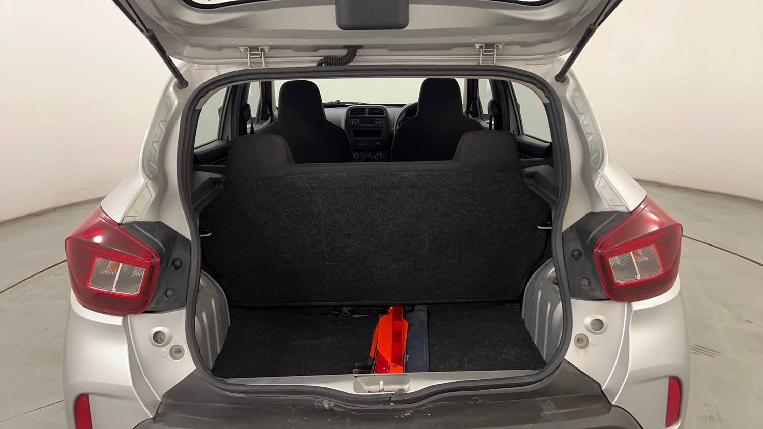 Used 2022 Renault Kwid RXL (O) 1.0 Petrol Manual interior DICKY INSIDE VIEW