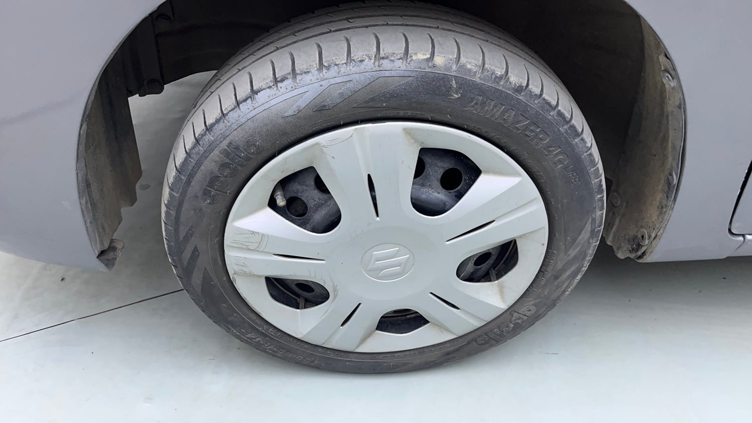 Used 2020 Maruti Suzuki Wagon R 1.0 VXI AMT Petrol Automatic tyres LEFT FRONT TYRE RIM VIEW