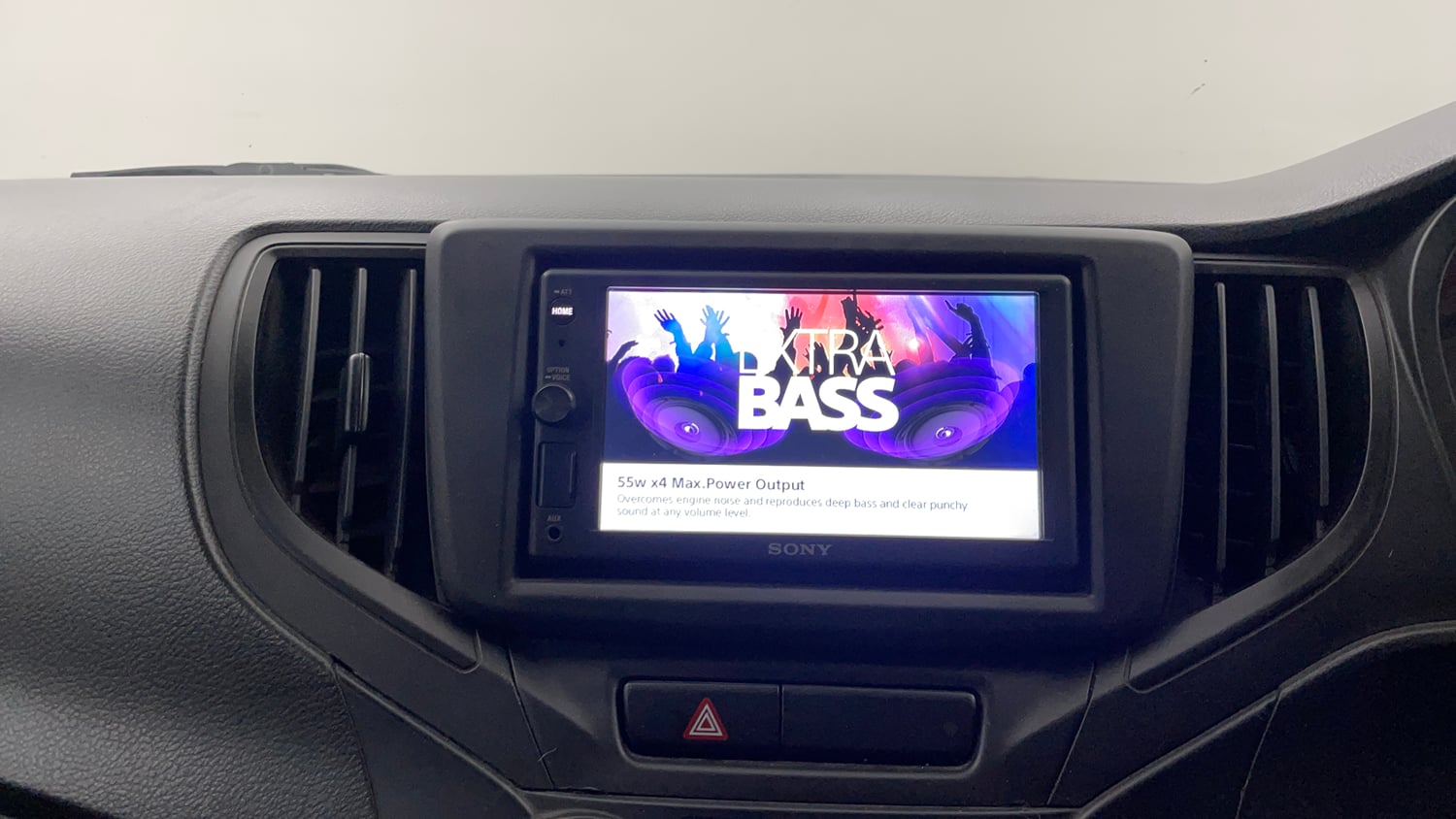Used 2021 Maruti Suzuki Baleno Sigma Petrol Manual interior MUSIC SYSTEM & AC CONTROL VIEW