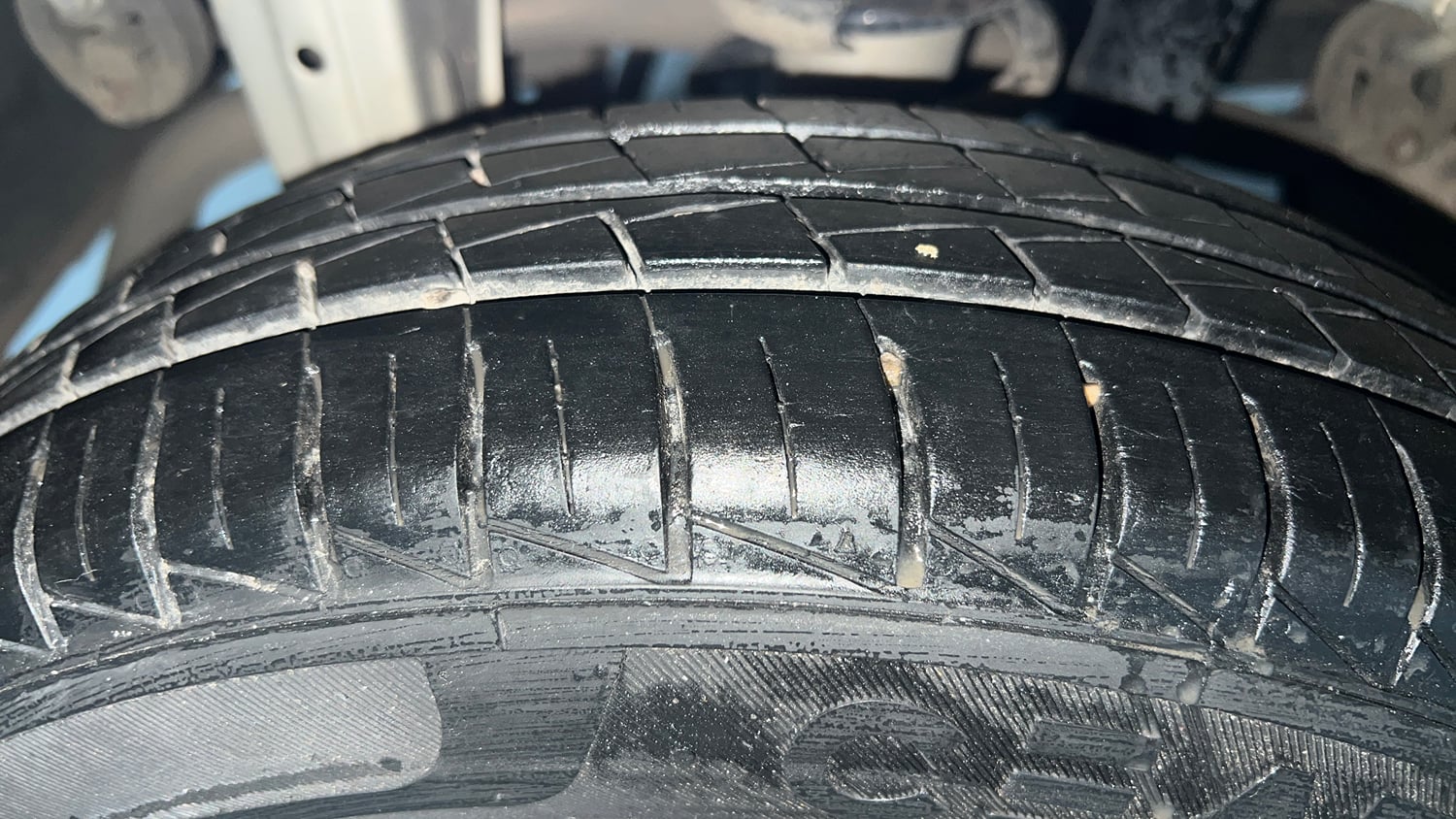 Used 2021 Maruti Suzuki Alto 800 LXi (O) CNG Cng Manual tyres RIGHT REAR TYRE TREAD VIEW