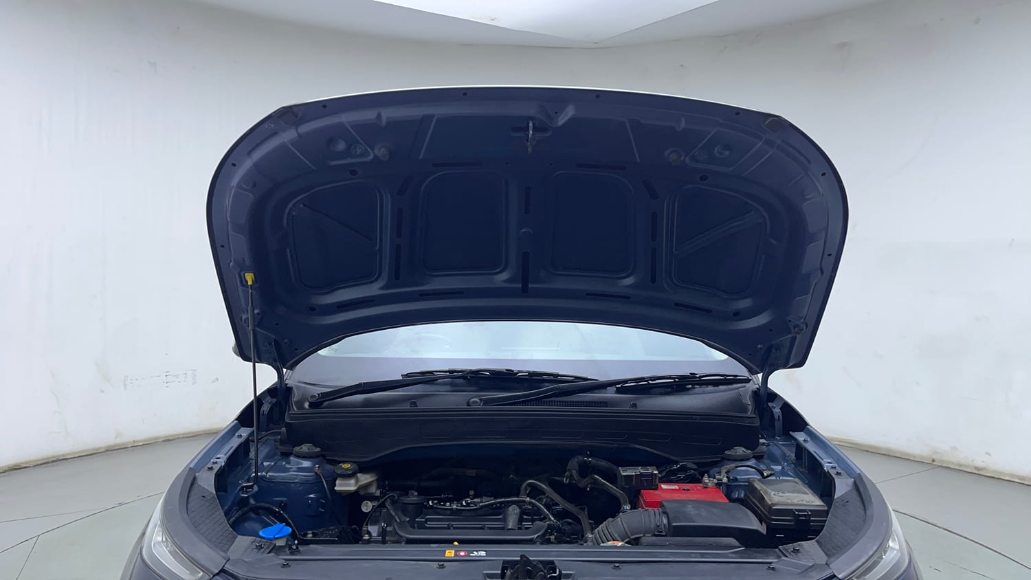 Used 2021 Hyundai Venue S Plus 1.2 Petrol Petrol Manual engine ENGINE & BONNET OPEN FRONT VIEW