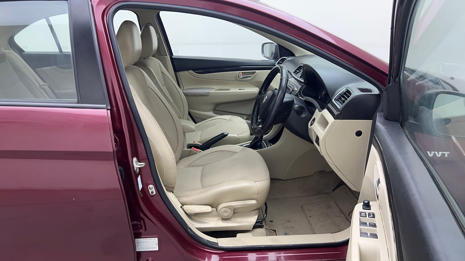 Used 2015 Maruti Suzuki Ciaz ZXi  AT Petrol Automatic interior RIGHT SIDE FRONT DOOR CABIN VIEW