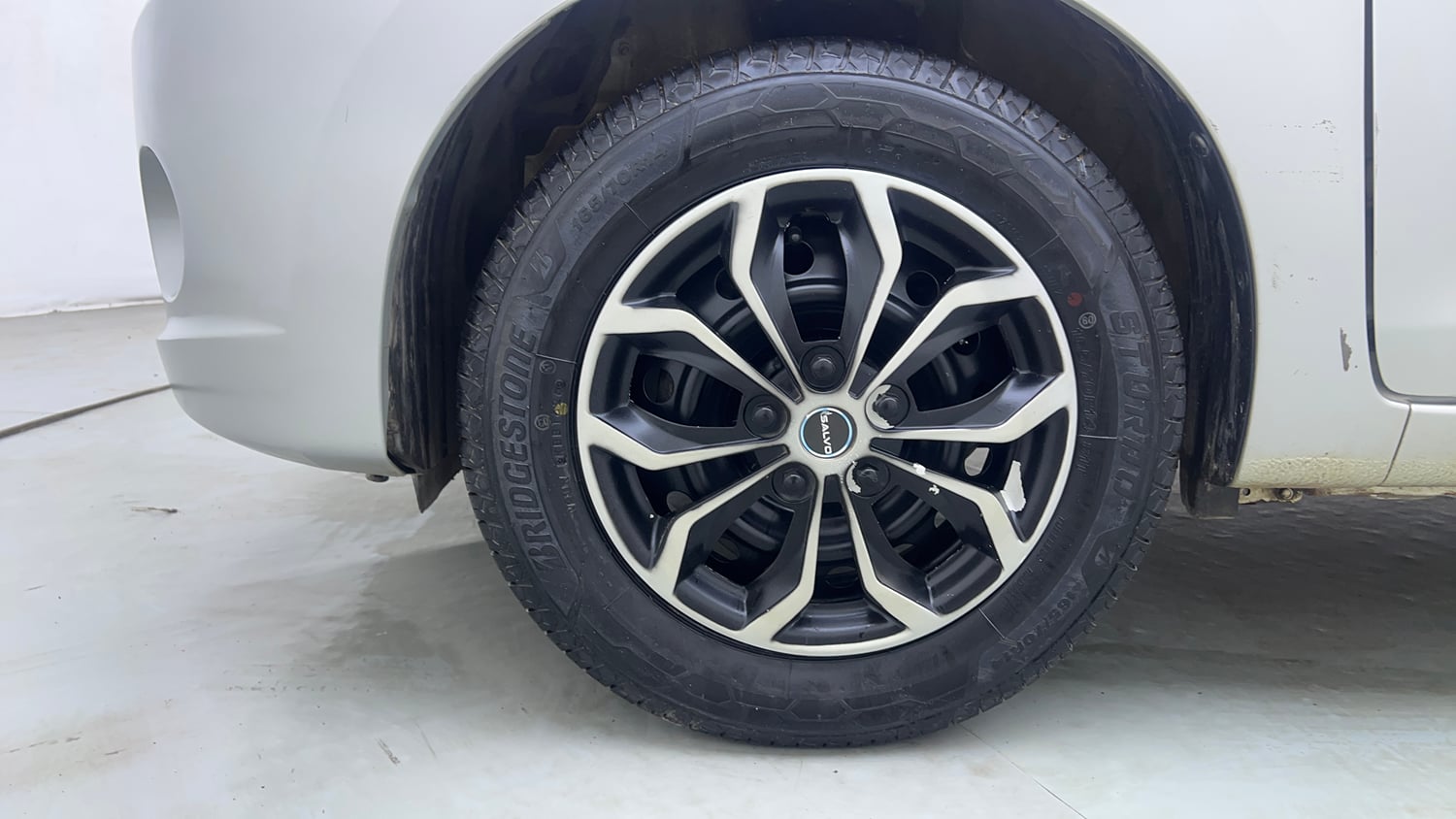 Used 2017 Maruti Suzuki Celerio ZXI (O) AMT Petrol Automatic tyres LEFT FRONT TYRE RIM VIEW