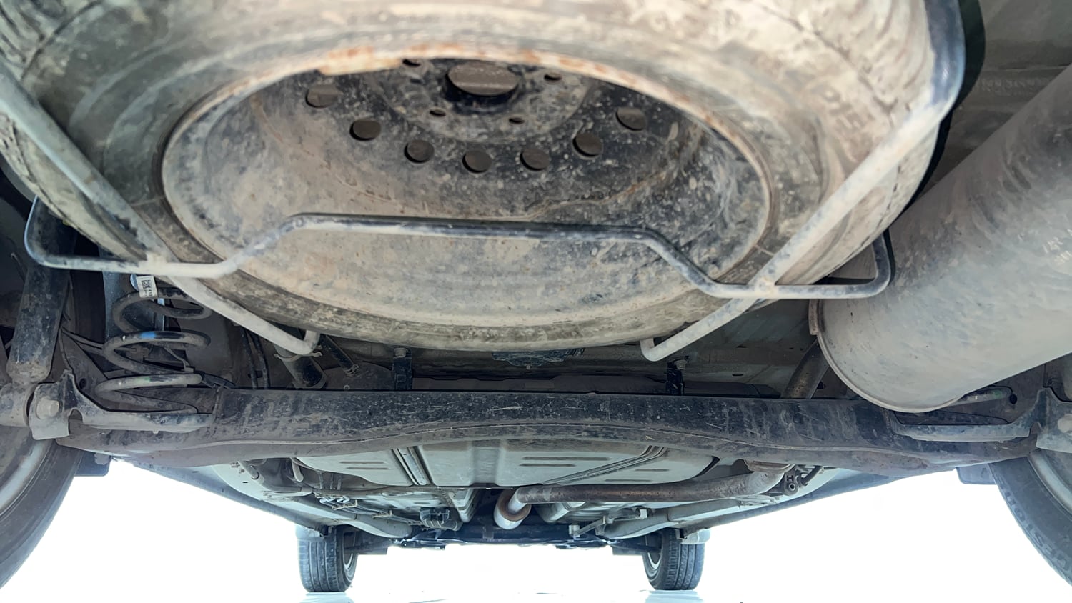 Used 2023 Maruti Suzuki Ertiga ZXi Plus Petrol Manual extra REAR UNDERBODY VIEW (TAKEN FROM REAR)