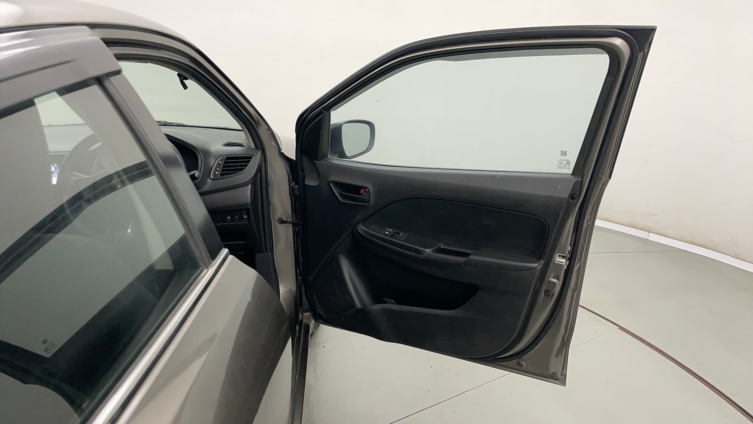 Used 2021 Maruti Suzuki Baleno Sigma Petrol Manual interior RIGHT FRONT DOOR OPEN VIEW