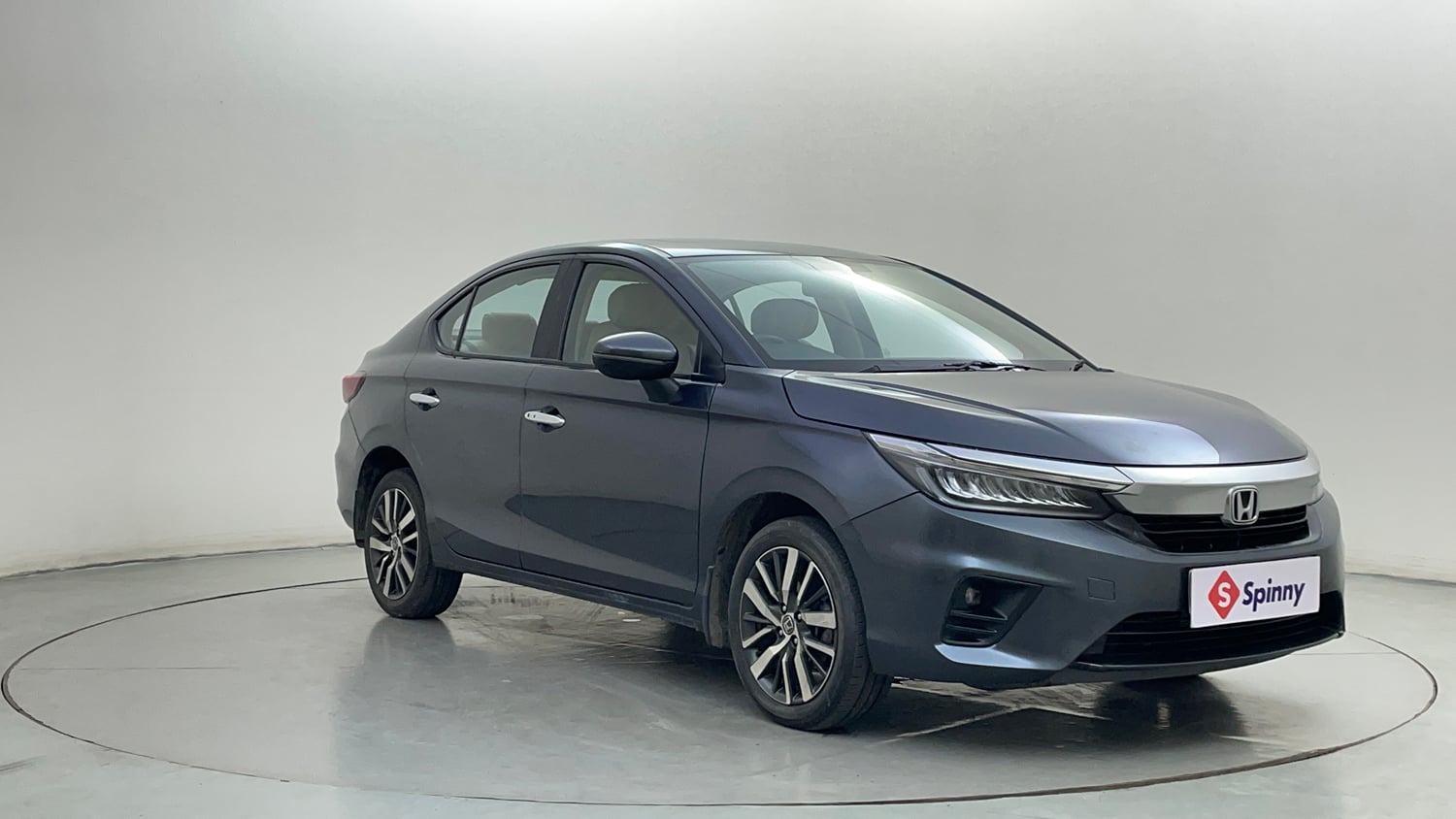 Used 2022 Honda City ZX CVT Petrol Petrol Automatic exterior RIGHT FRONT CORNER VIEW