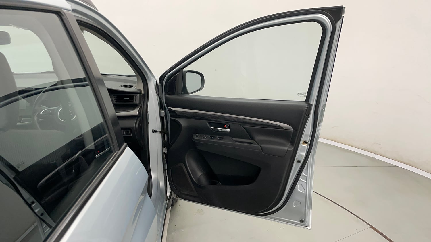 Used 2023 Maruti Suzuki XL6 Zeta MT Petrol Petrol Manual interior RIGHT FRONT DOOR OPEN VIEW