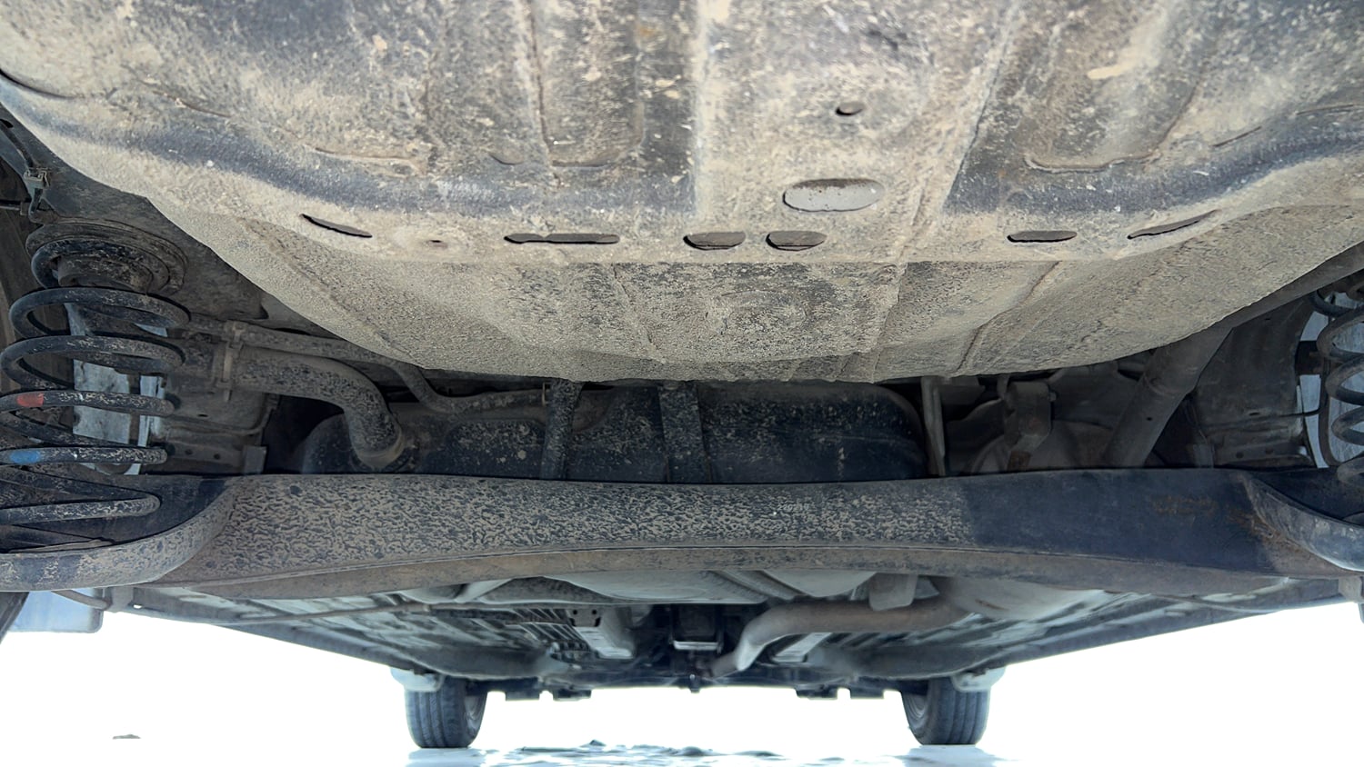 Used 2019 Honda Amaze 1.2 V CVT Petrol Petrol Automatic extra REAR UNDERBODY VIEW (TAKEN FROM REAR)
