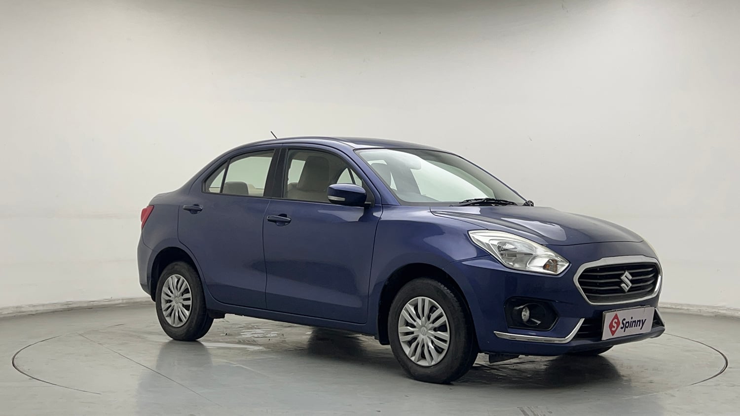 Used 2018 Maruti Suzuki Dzire VXi Petrol Manual exterior RIGHT FRONT CORNER VIEW
