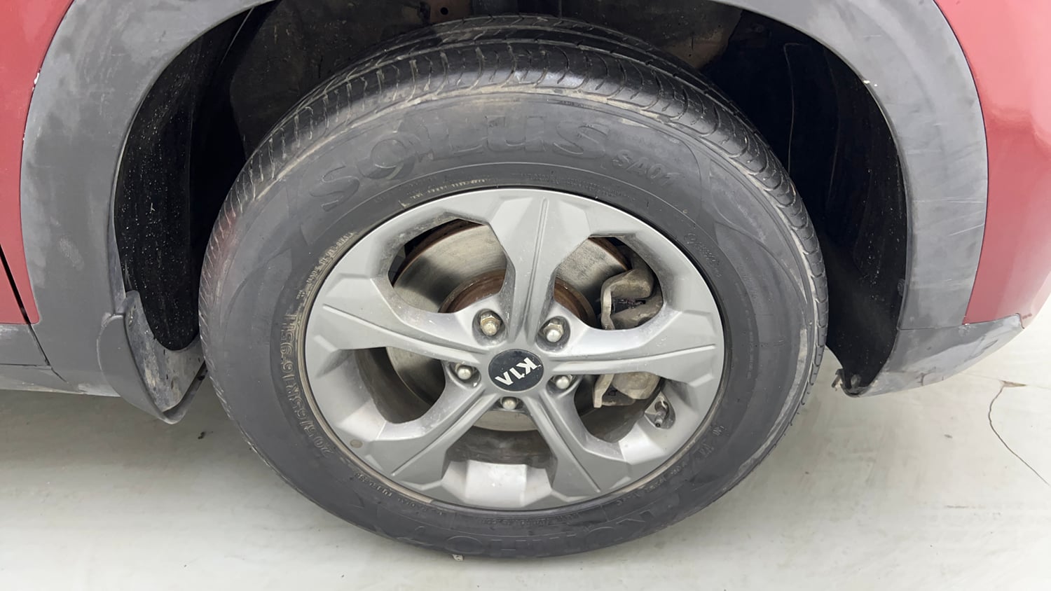 Used 2020 Kia Seltos HTK Plus 1.5 Petrol Manual tyres RIGHT FRONT TYRE RIM VIEW