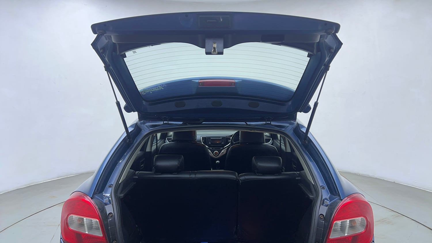 Used 2017 Maruti Suzuki Baleno Delta 1.2 Petrol Manual interior DICKY DOOR OPEN VIEW