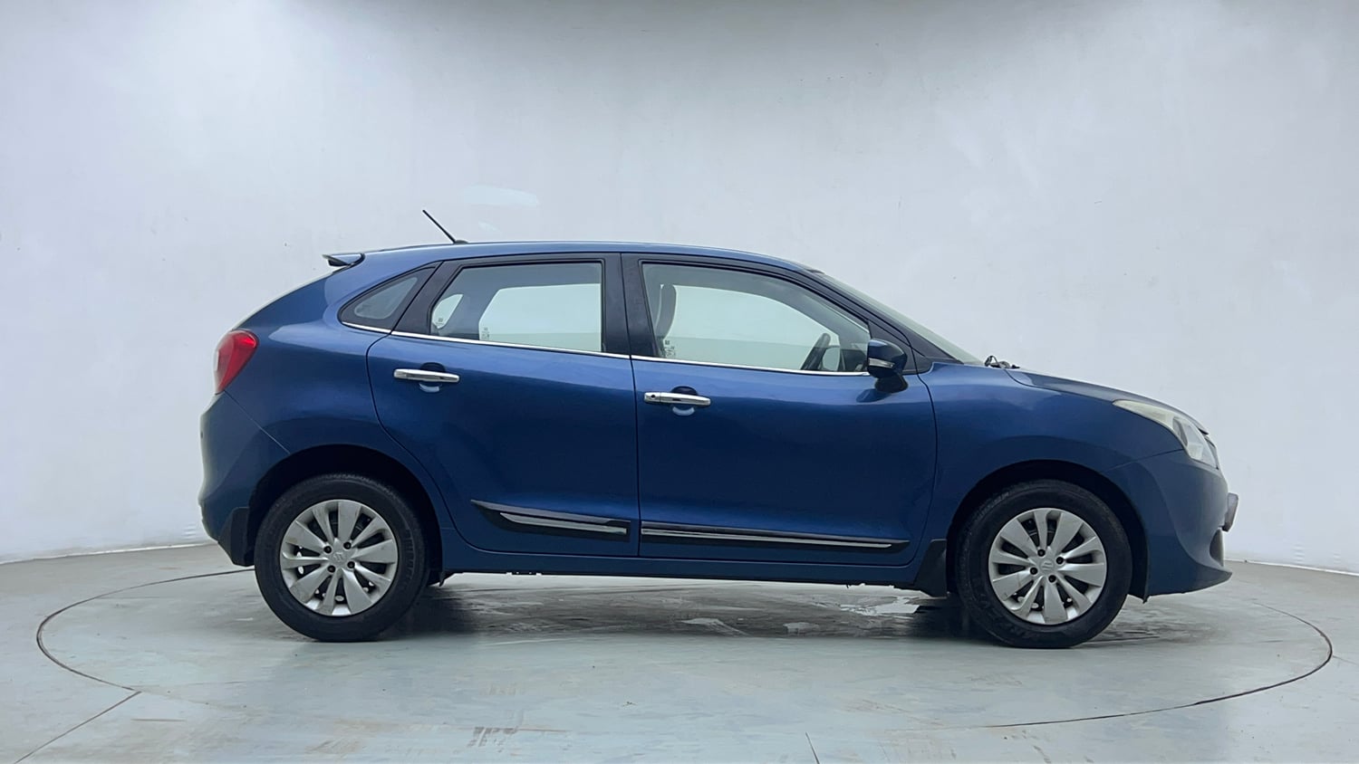 Used 2017 Maruti Suzuki Baleno Delta 1.2 Petrol Manual exterior RIGHT SIDE VIEW