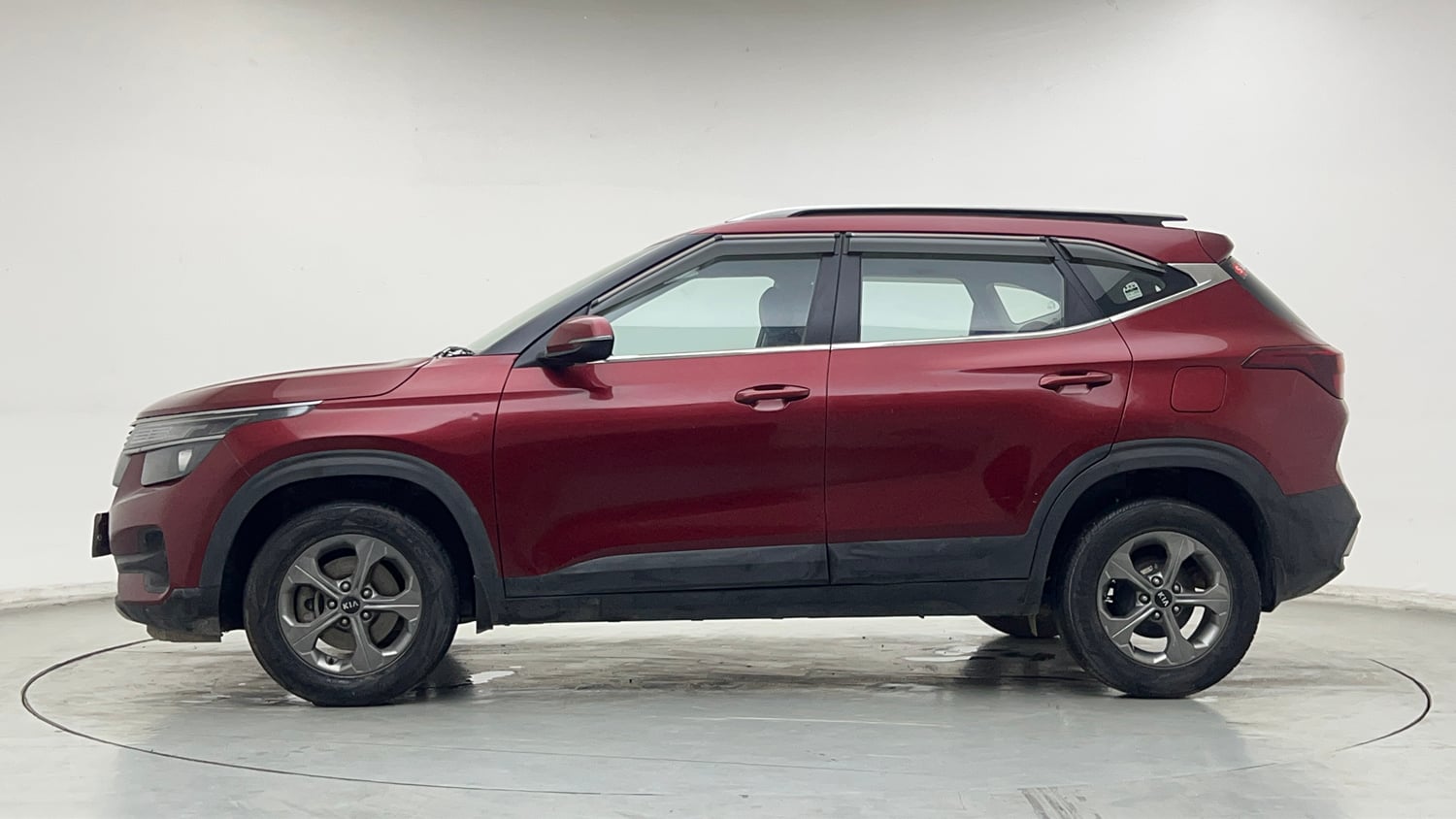 Used 2020 Kia Seltos HTK Plus 1.5 Petrol Manual exterior LEFT SIDE VIEW