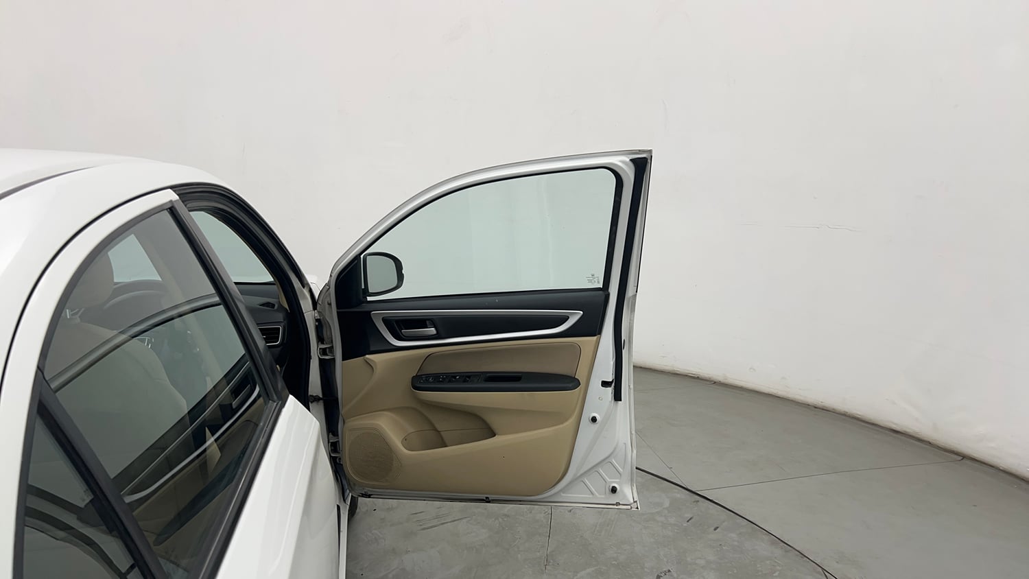 Used 2023 Honda Amaze VX 1.2 Petrol MT Petrol Manual interior RIGHT FRONT DOOR OPEN VIEW