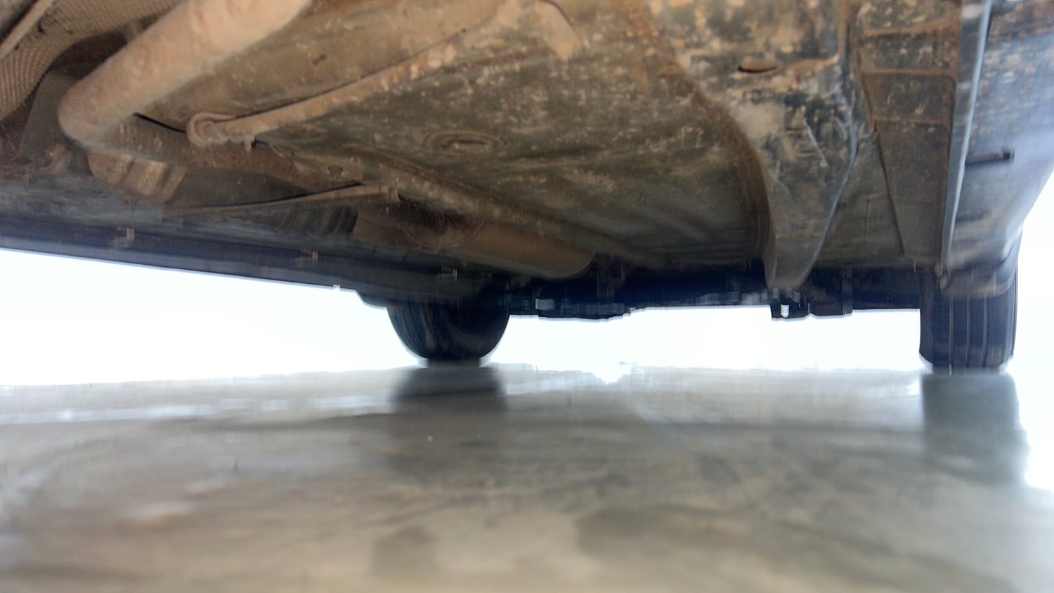 Used 2017 Maruti Suzuki Baleno Delta 1.2 Petrol Manual extra REAR RIGHT UNDERBODY VIEW