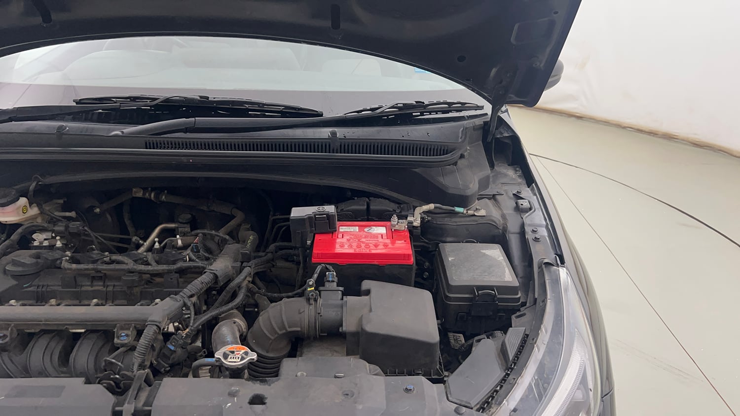 Used 2024 Hyundai New i20 Asta (O) 1.2 IVT Petrol Automatic engine ENGINE LEFT SIDE HINGE & APRON VIEW