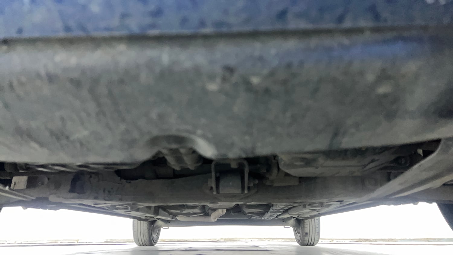 Used 2018 Hyundai Grand i10 Sportz AT 1.2 Kappa VTVT Petrol Automatic extra FRONT LEFT UNDERBODY VIEW