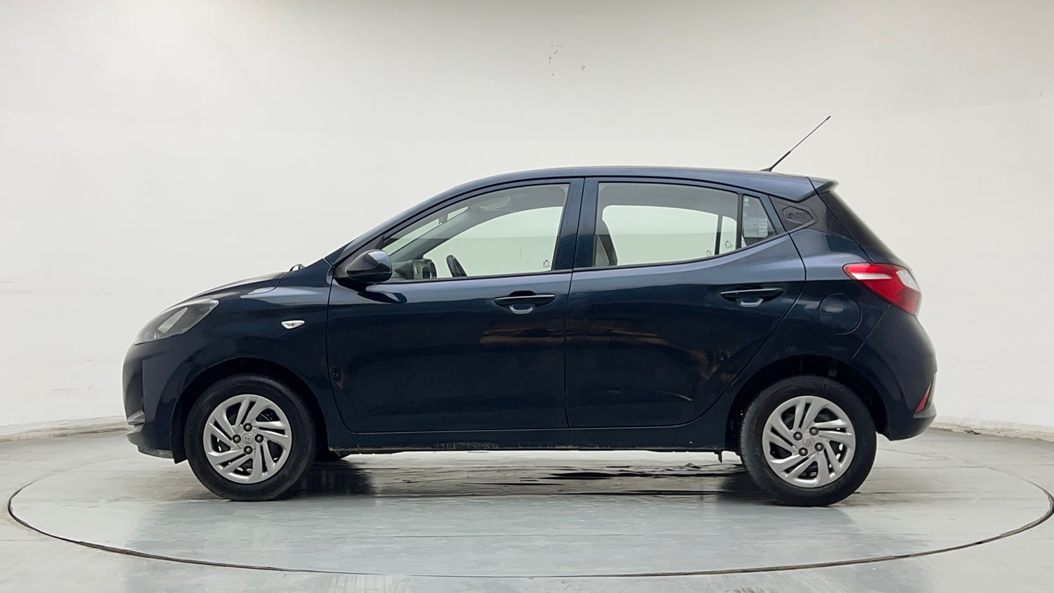 Used 2021 Hyundai Grand i10 Nios Magna 1.2 Kappa VTVT CNG Cng Manual exterior LEFT SIDE VIEW