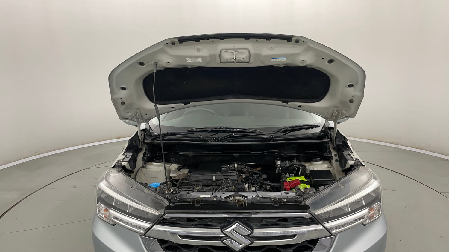 Used 2023 Maruti Suzuki XL6 Zeta MT Petrol Petrol Manual engine ENGINE & BONNET OPEN FRONT VIEW