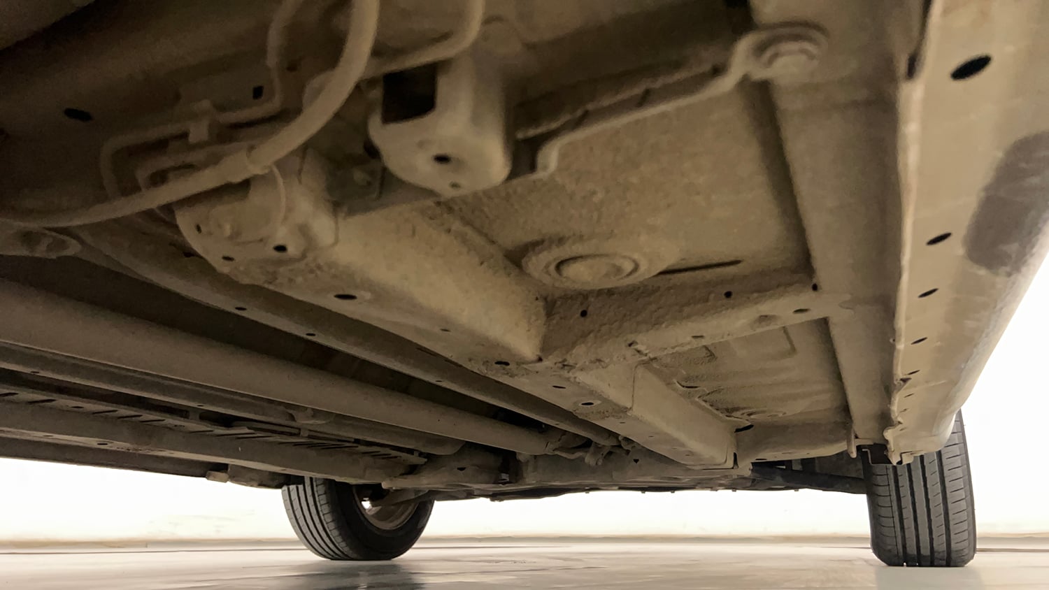 Used 2016 Maruti Suzuki Swift ZDi Diesel Manual extra REAR RIGHT UNDERBODY VIEW