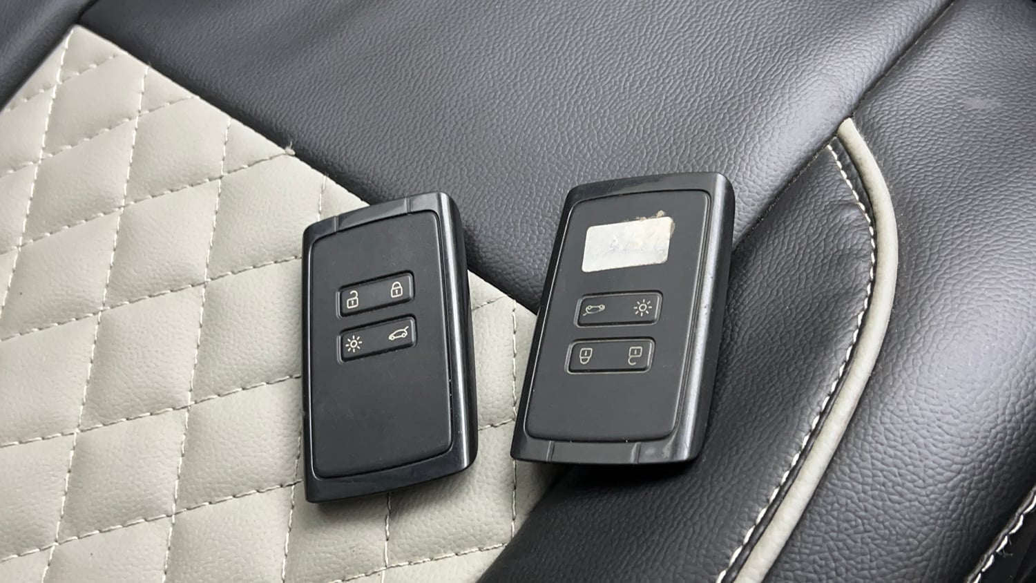 Used 2021 Renault Triber RXZ Petrol Manual extra CAR KEY VIEW