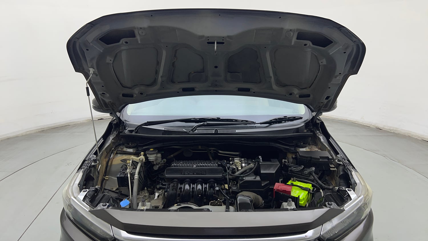 Used 2019 Honda Amaze 1.2 V CVT Petrol Petrol Automatic engine ENGINE & BONNET OPEN FRONT VIEW