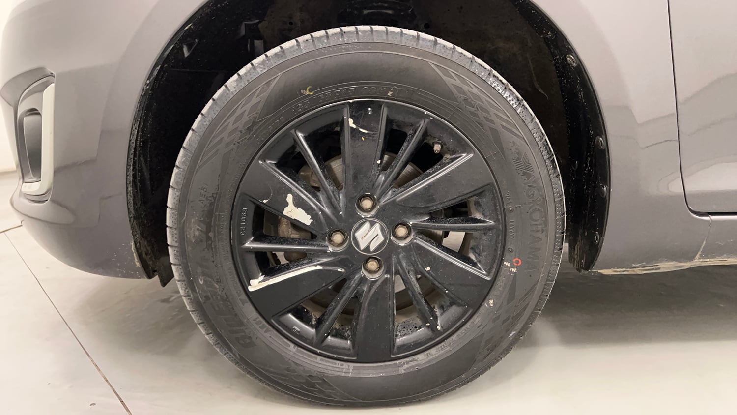 Used 2016 Maruti Suzuki Swift ZDi Diesel Manual tyres LEFT FRONT TYRE RIM VIEW