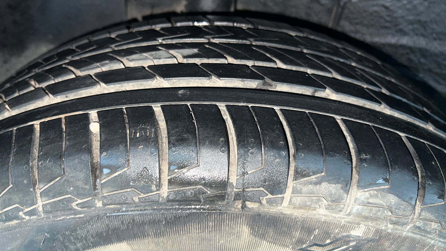 Used 2020 Tata Altroz XZ Petrol Petrol Manual tyres RIGHT REAR TYRE TREAD VIEW