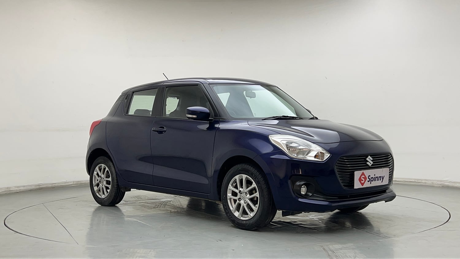Used 2018 Maruti Suzuki Swift ZXi AMT Petrol Automatic exterior RIGHT FRONT CORNER VIEW