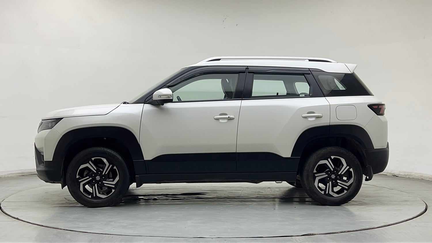 Used 2023 Maruti Suzuki Brezza ZXi Plus AT Petrol Automatic exterior LEFT SIDE VIEW