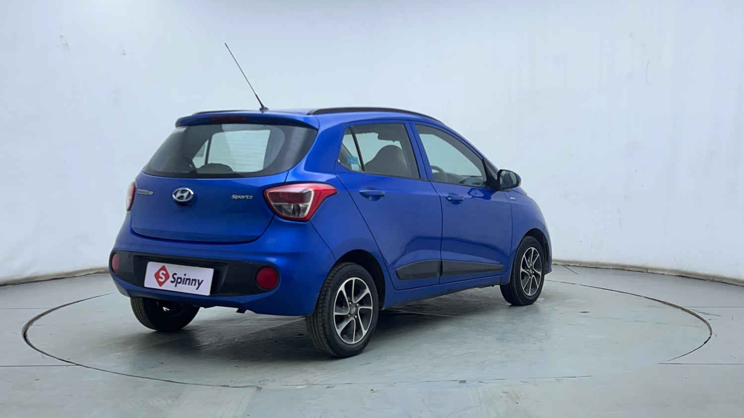 Used 2018 Hyundai Grand i10 Sportz AT 1.2 Kappa VTVT Petrol Automatic exterior RIGHT REAR CORNER VIEW