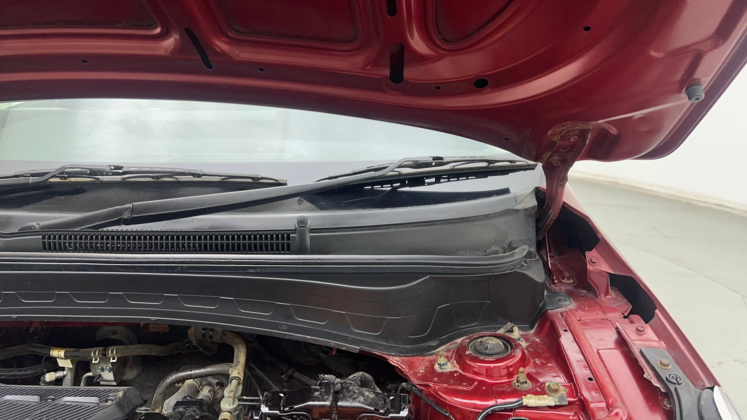 Used 2020 Kia Seltos HTK Plus 1.5 Petrol Manual engine ENGINE LEFT SIDE HINGE & APRON VIEW