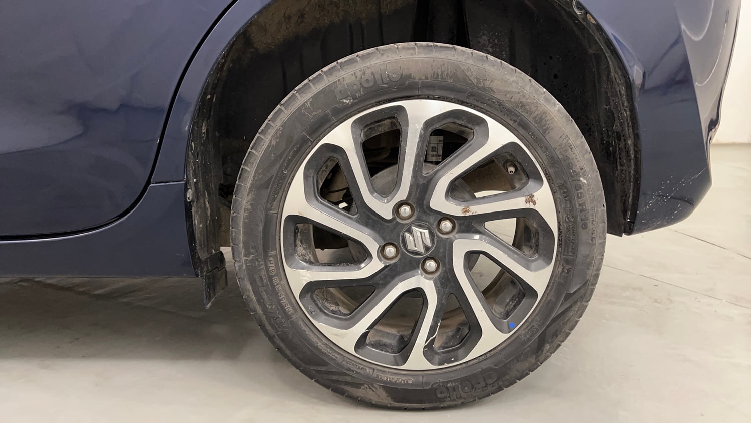 Used 2022 Maruti Suzuki Baleno Alpha MT Petrol Manual tyres LEFT REAR TYRE RIM VIEW