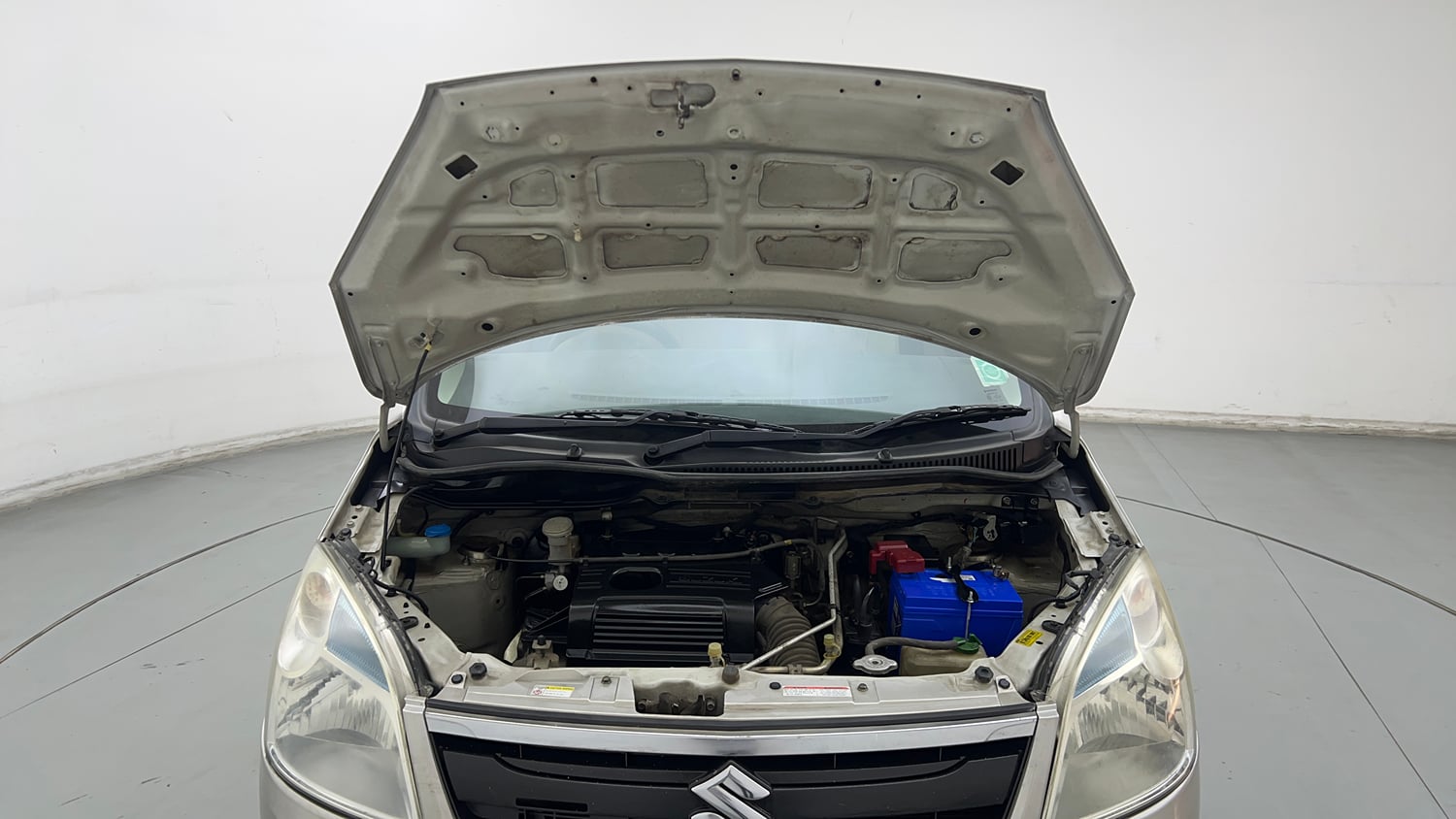Used 2018 Maruti Suzuki Wagon R VXI Petrol Manual engine ENGINE & BONNET OPEN FRONT VIEW