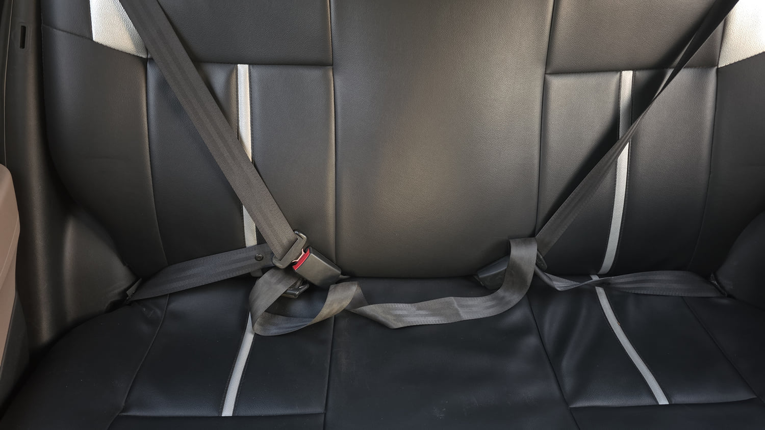 Used 2015 Hyundai Grand i10 Asta 1.2 Kappa VTVT Petrol Manual interior REAR SEAT CONDITION VIEW