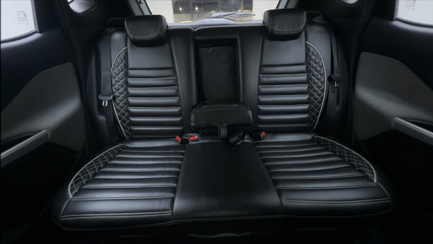 Used 2022 Nissan Magnite XV Petrol Manual interior REAR SEAT CONDITION VIEW